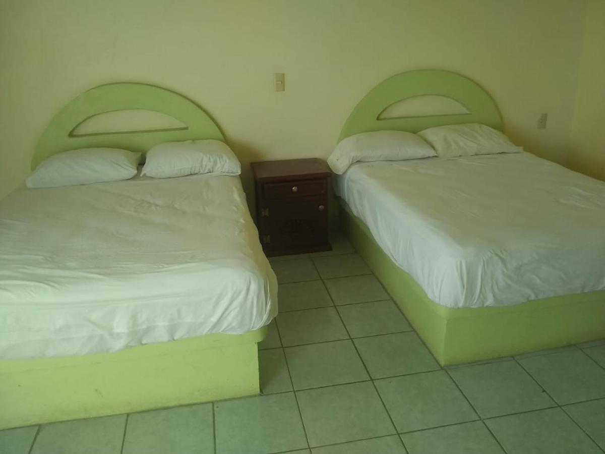Hotel Azulejos Playa Chachalacas ภายนอก รูปภาพ