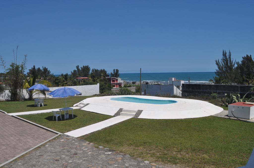 Hotel Azulejos Playa Chachalacas ภายนอก รูปภาพ